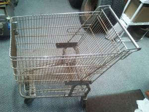lot 304 image: Vintage Shopping Cart with easy all wheel steering