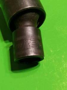 lot 49 image: Snap on 38 impact swivel socket