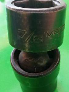 lot 59 image: Matco 12 drive 6pt. SAE swivel impact socket