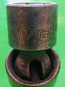 lot 62 image: Matco 12 6pt. SAE swivel impact socket