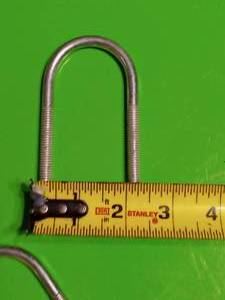 lot 76 image: 20 piece 2 14 x 3 12 U bolts