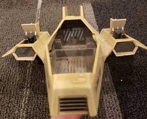 lot 6 image: Box of 1980s-1990s G.I.Joe vehicles and playsets