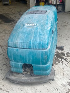 lot 1-B image: Tennant Commercial Floor Scrubber