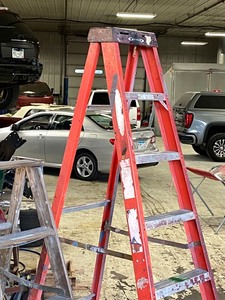 lot 21 image: (2) Step Ladders