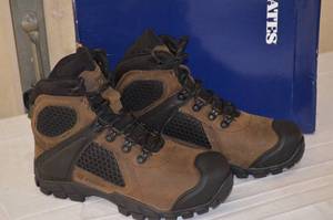 lot 31 image: Sportsman 248 Boot and Shoe
