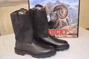 lot 33 image: Sportsman 248 Boot and Shoe