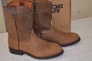 lot 35 image: Sportsman 248 Boot and Shoe