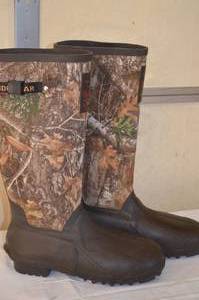 lot 40 image: Sportsman 248 Boot and Shoe