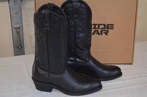 lot 71 image: Sportsman 248 Boot and Shoe