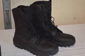 lot 75 image: Sportsman 248 Boot and Shoe
