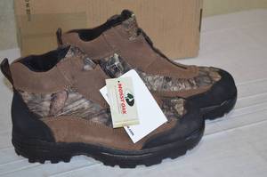 lot 92 image: Sportsman 248 Boot and Shoe