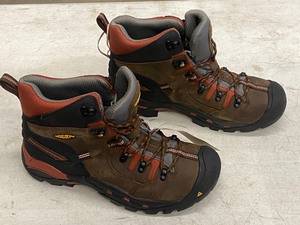 lot 36 image: Sportsman 248 Boot and Shoe