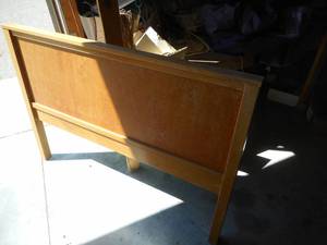 lot 10 image: Full-Size Wooden Bed Frame