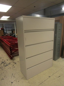 lot 821 image: FILE CABINET, LOCKABLE