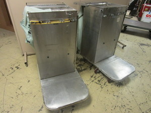 lot 823 image: ROYCE ROLLS JANITOR CLEANING CARTS