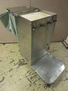 lot 826 image: ROYCE ROLLS JANITOR CLEANING CART