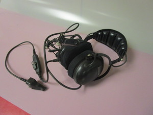 lot 839 image: KENWOOD HEAVY-DUTY OVER-THE-HEAD HEADSET