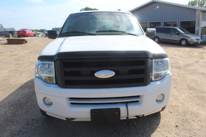 lot 5731 image: 2009 Ford Expedition XLT 4x4 - One Owner-