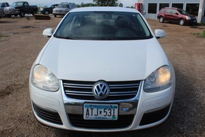 lot 5733 image: 2010 Volkswagen Jetta S - 2 Owners -