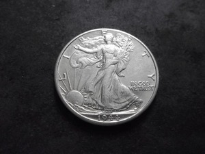 1944 D Walker Half Dollar