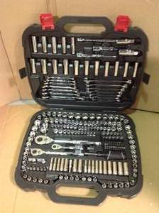 Husky  Mechanics Tool Set (230-Piece)&nbsp&nbspin good condition