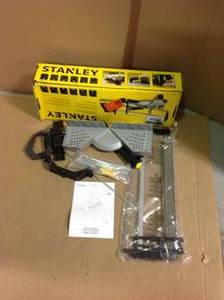 Stanley 27.75 in. Adjustable Angle Clamping Miter Box with 22 in. Saw&nbsp&nbspin good condition