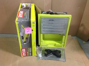 RYOBI 7 in. 4.8 Amp Tabletop Tile Saw&nbsp&nbspin good condition