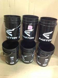 BUCKETS BLK&nbsp&nbspin good condition