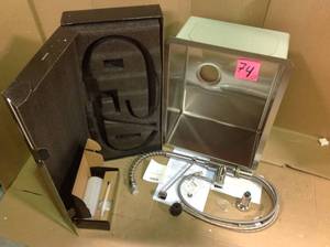 Standart PRO 23in. 16 Gauge Undermount Single Bowl Stainless Steel Kitchen Sink&nbsp&nbspin good condition