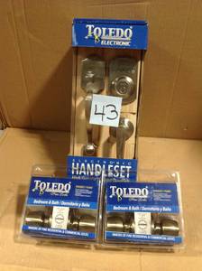 lot 43 image: Toledo Fine Locks V160ecoca-us15 Crdoba Keyless Electronic Entrance Handleset &nbspin good condition