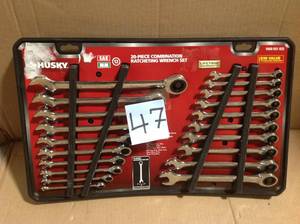 lot 47 image: Husky SAEMetric Combination Ratcheting Wrench Set (20-Piece) &nbspin good condition