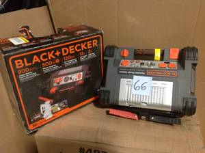 lot 66 image: Black and Decker Power station open box