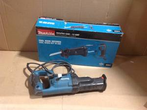 lot 32 image: Makita 12 Amp Recipro Saw &nbspin good condition