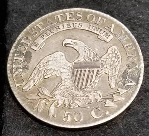 lot 04 image: 1827 US CAPPED BUST HALF DOLLAR