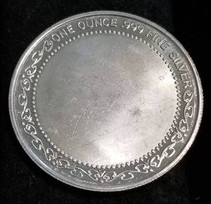 lot 19 image: 1 TROY OZ. .999 FINE SILVER WELCOME BABY