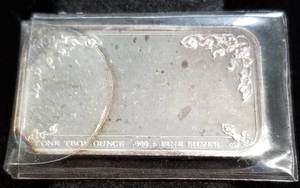 lot 27 image: 1 TROY OZ. .999 FINE SILVER BAR THANK YOU
