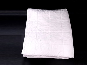 lot 681 image: Queen Size White Comforter