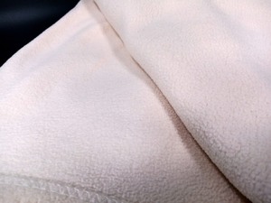 lot 673 image: Queen Size Premium Fleece Blanket