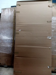 lot 637 image: New Queen Size Mattress & Boxspring Set