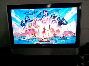 lot 639 image: Perfect Gaming Widescreen LCD TV Protron PLTV-3750
