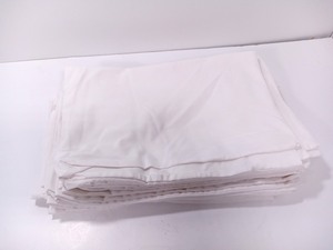 lot 715 image: 12 Piece Premium 60% Cotton40% Poly All White Pillow cases Set
