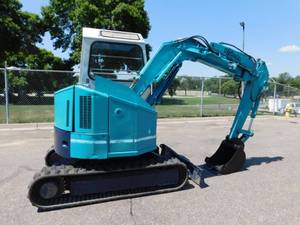lot 3 image: Kubota RX301 Excavator