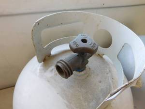 lot 33 image: 2 - Propane Tanks