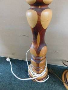 lot 50 image: 2 - Lamps