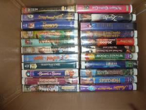32 - Disney VHS