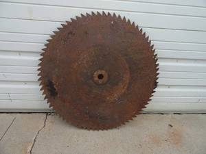 lot 3 image: Vintage 29 Buzz Saw Blade
