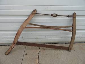 lot 5 image: Antique Buck Saw