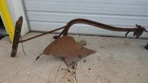 lot 18 image: Antique Walking PlowNo Handles
