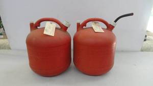 lot 44 image: Eagle 5 Gal Gas Can