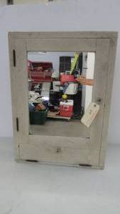 lot 49 image: Vintage Medicine Cabinet With Mirror